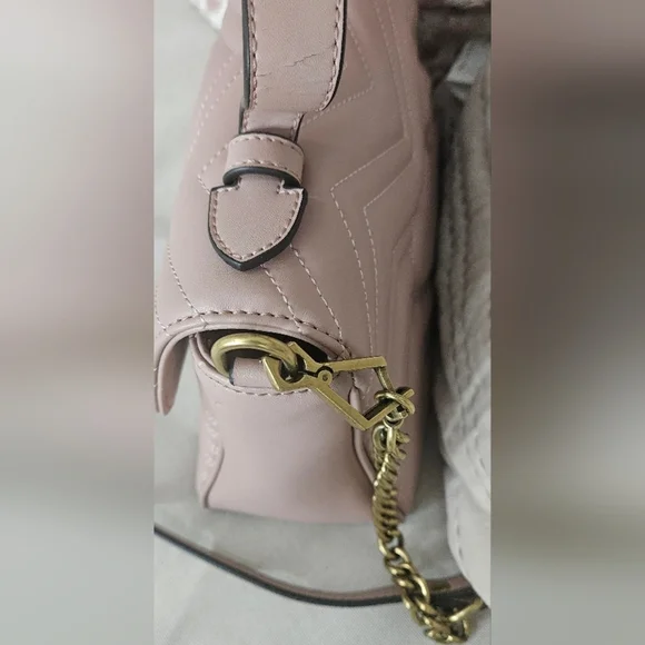 🌟New Large Blush Pink Quilted Handbag with Gold Accents🌟
